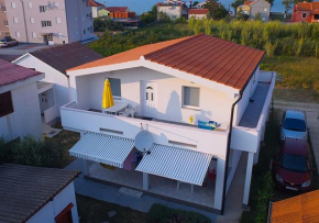 Гостиница Apartmani Popović Nin  Нин